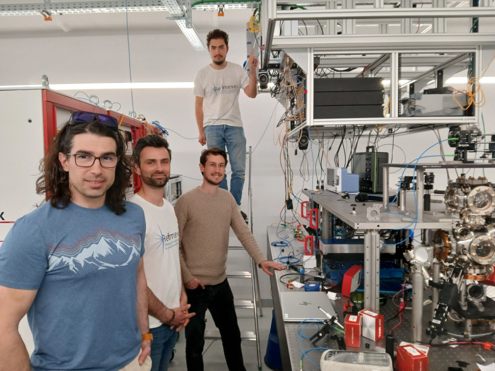 CESQ connects to atomic clocks via the REFIMEVE network